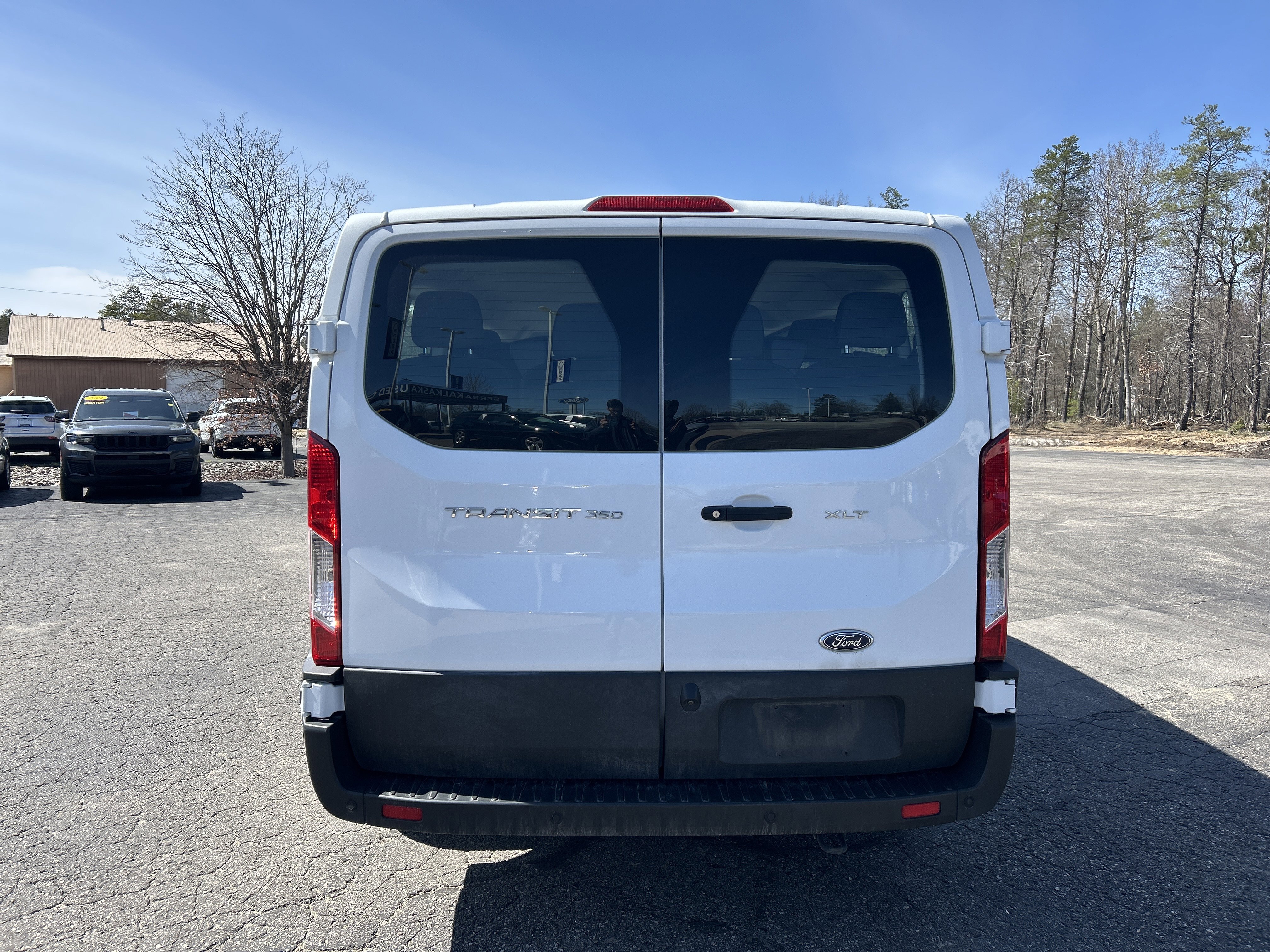 Certified 2023 Ford Transit 350 XLT RWD image 5