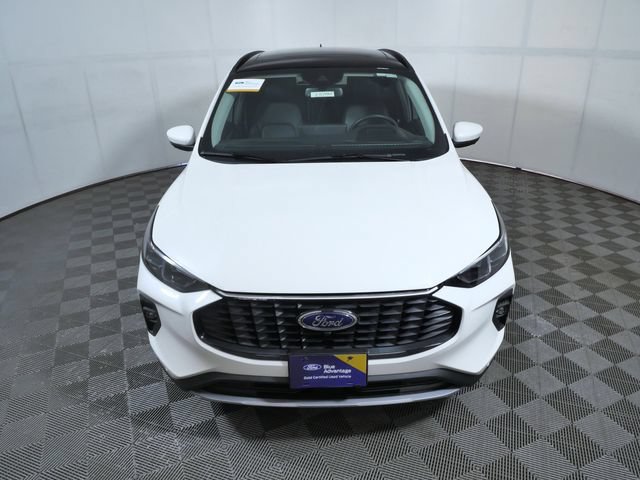 Certified 2025 Ford Escape Platinum w/ Premium Technology Package AWD/4WD image 3