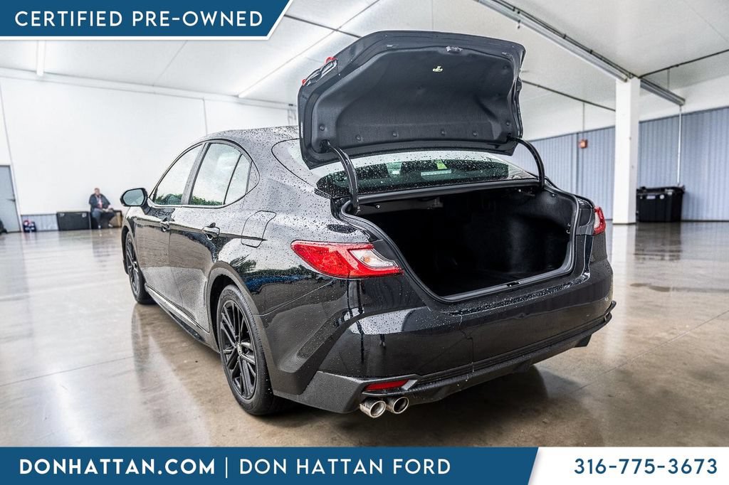 Used 2025 Toyota Camry SE FWD image 27