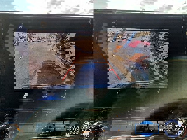 Used 2023 Chevrolet Colorado LT image 20