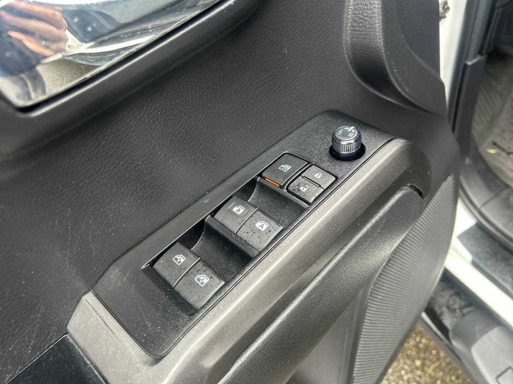 Used 2023 Toyota Tacoma TRD Off-Road image 18