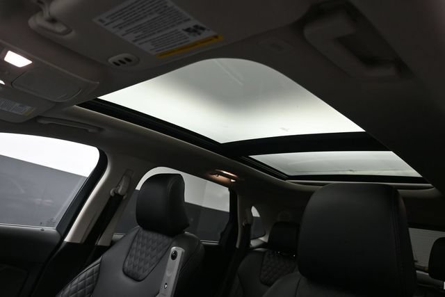 Certified 2024 Ford Edge Titanium AWD/4WD image 18