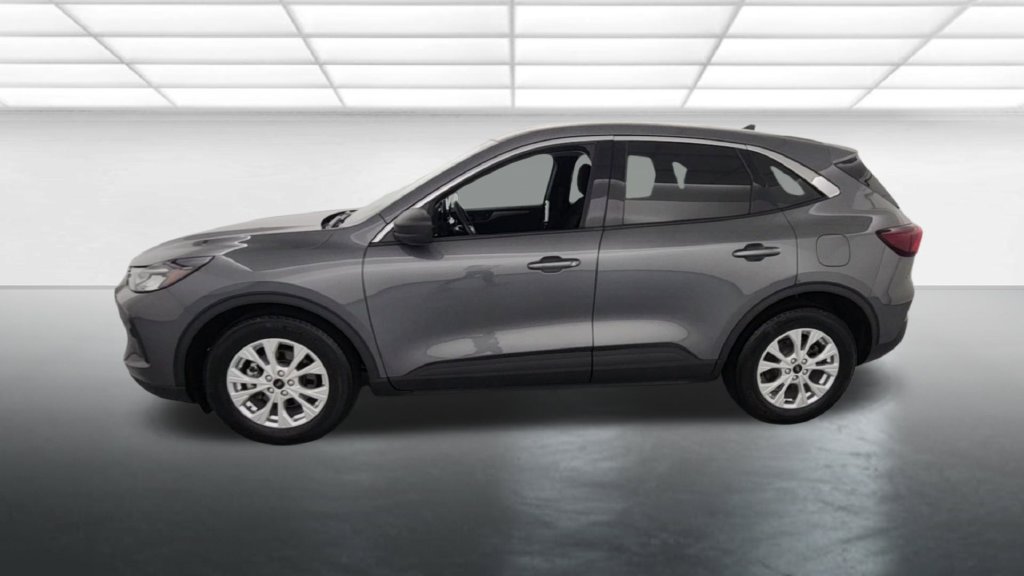 Certified 2023 Ford Escape Active w/ Cold Weather Package FWD image 4