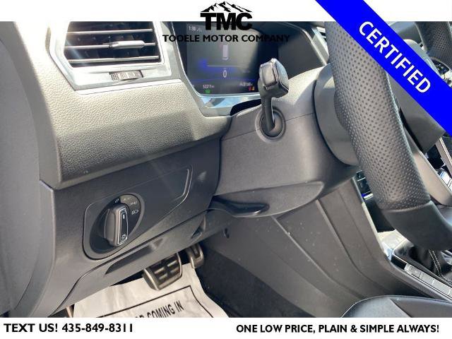 Used 2022 Volkswagen Tiguan SE R-Line image 11
