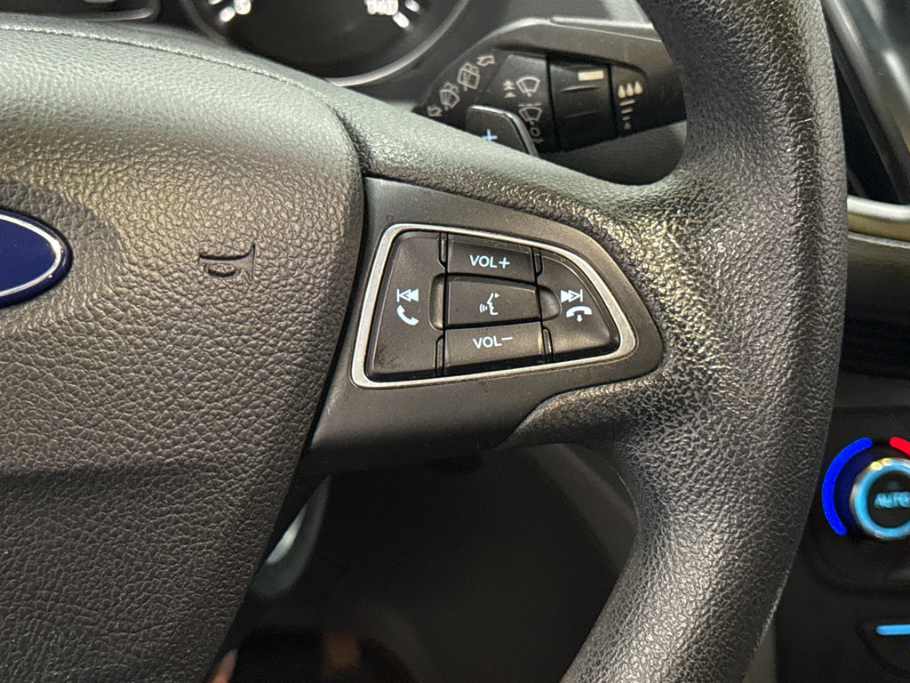 Certified 2017 Ford Escape SE image 12