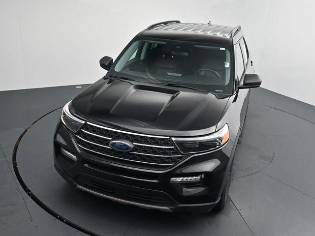 Certified 2023 Ford Explorer XLT w/ Equipment Group 202A AWD/4WD image 24