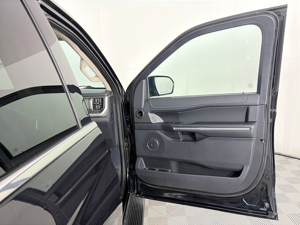 Certified 2024 Ford Expedition Max XLT AWD/4WD image 32