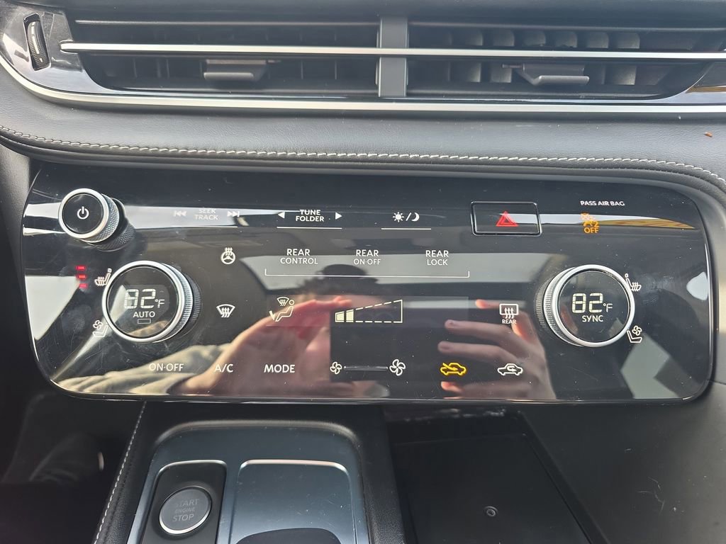 Used 2023 INFINITI QX60 Luxe w/ Cargo Package AWD/4WD image 41