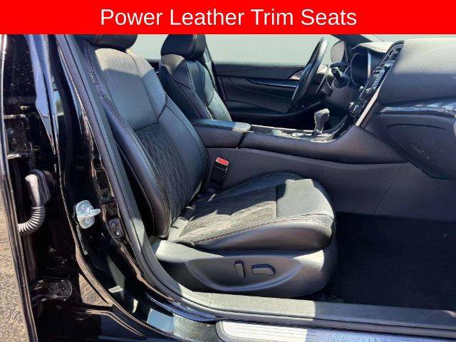 Used 2021 Nissan Maxima SR w/ Sport Mat Group FWD image 10