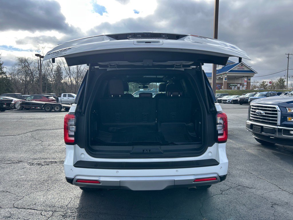 Certified 2023 Ford Expedition Limited image 15