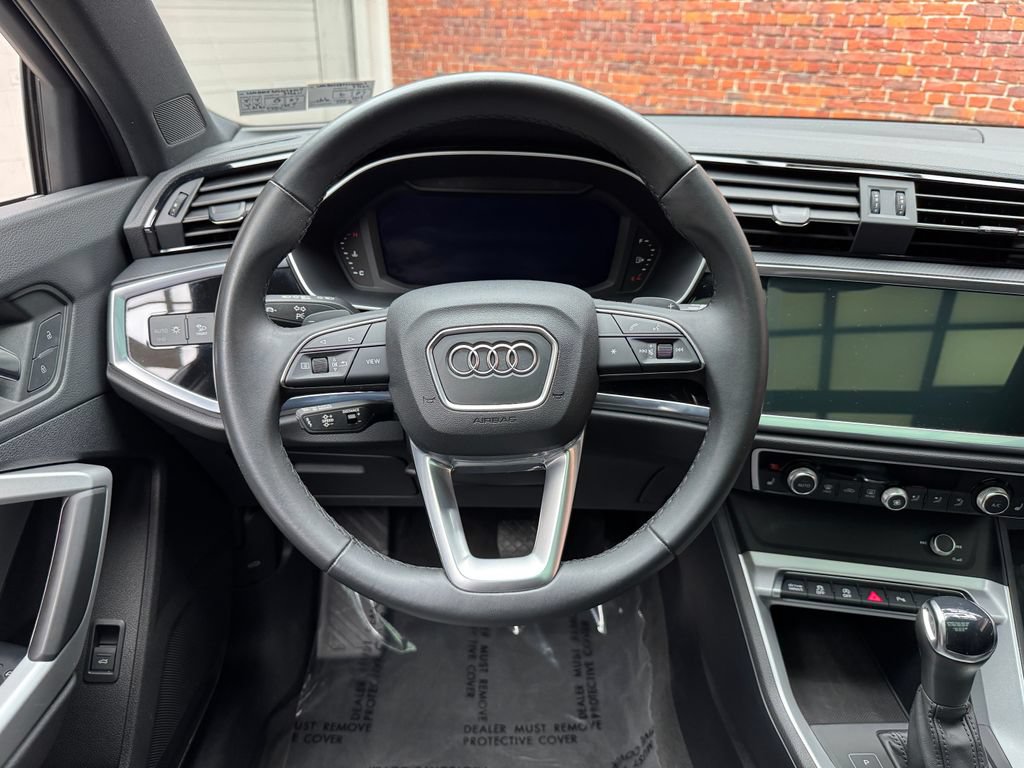 Used 2025 Audi Q3 2.0T Premium AWD/4WD image 14