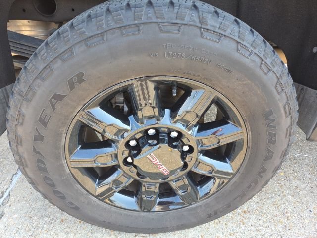 Used 2024 GMC Sierra 2500 AT4 w/ AT4 Premium Plus Package AWD/4WD image 17