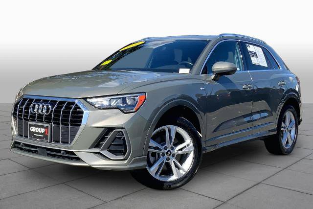 Used 2021 Audi Q3 2.0T Premium w/ Convenience Package AWD/4WD image 2