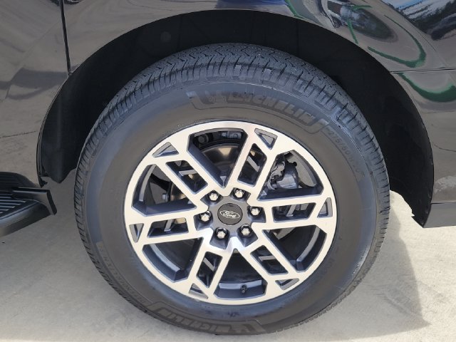 Certified 2025 Ford Expedition Max Active AWD/4WD image 16