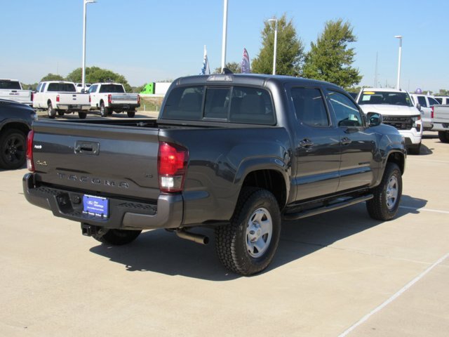 Used 2021 Toyota Tacoma SR AWD/4WD image 8