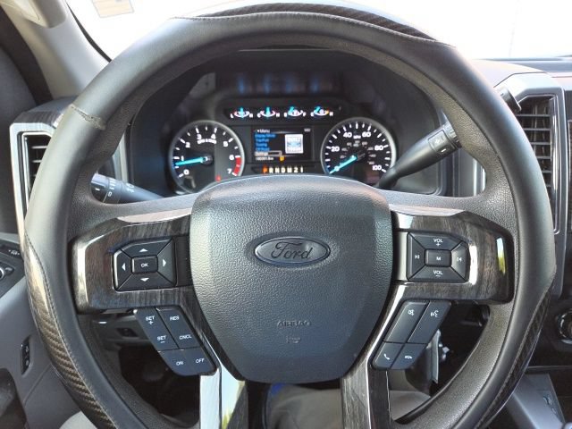 Certified 2019 Ford F250 XLT w/ XLT Premium Package AWD/4WD image 40