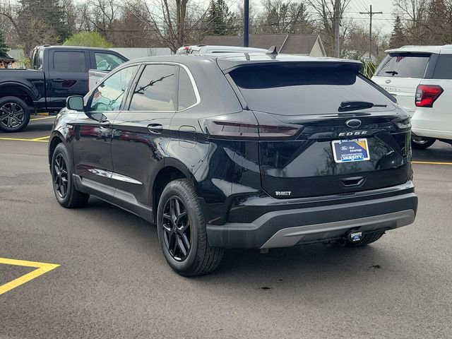 Certified 2024 Ford Edge SEL w/ Convenience Package AWD/4WD image 2