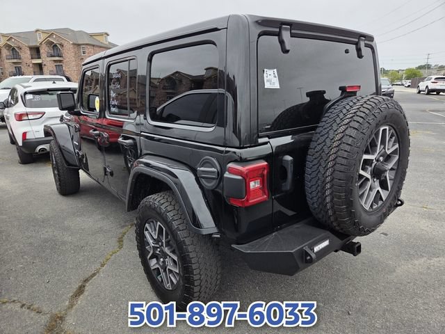 Used 2024 Jeep Wrangler Unlimited Sahara AWD/4WD image 8