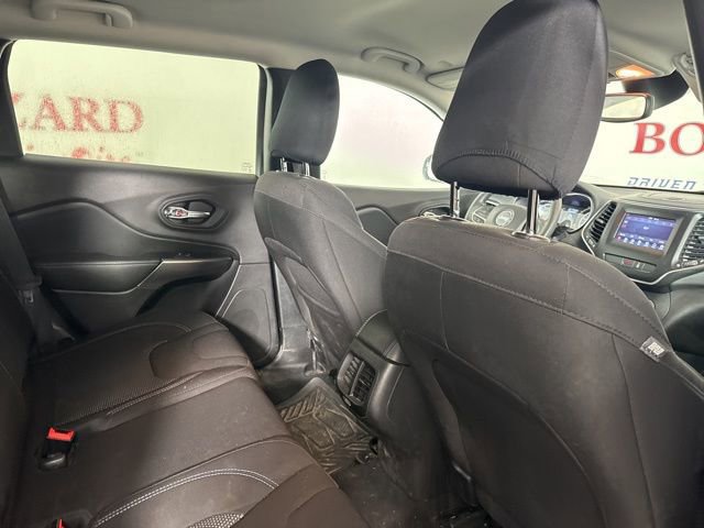 Used 2021 Jeep Cherokee Latitude image 19