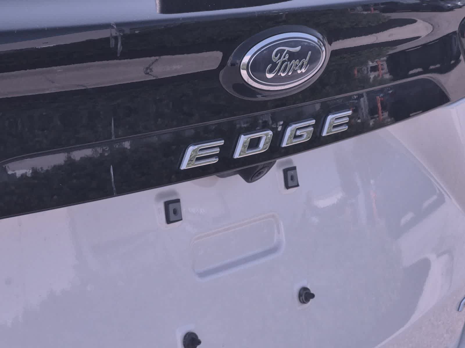 Certified 2024 Ford Edge Titanium AWD/4WD image 13