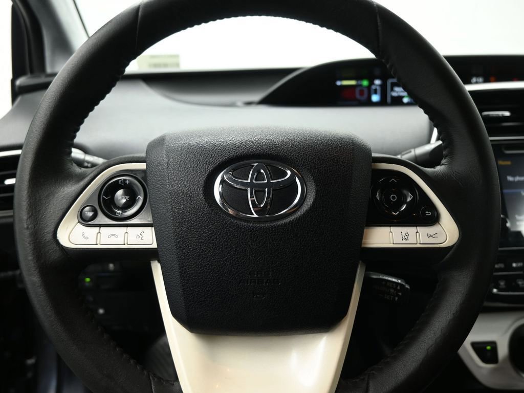 Used 2018 Toyota Prius Prime Plus image 37