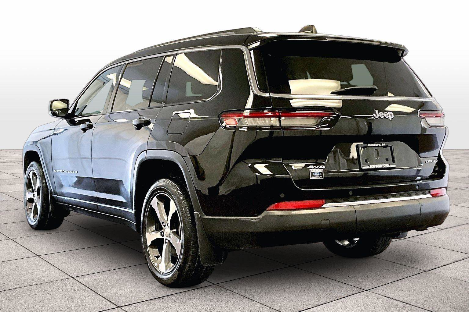 Used 2023 Jeep Grand Cherokee L Limited image 10