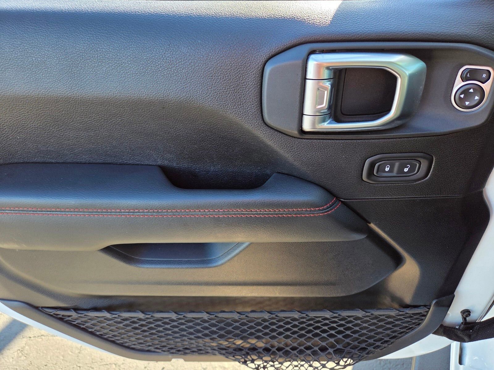 Used 2020 Jeep Wrangler Unlimited Rubicon w/ Quick Order Package 28Y Recon image 16