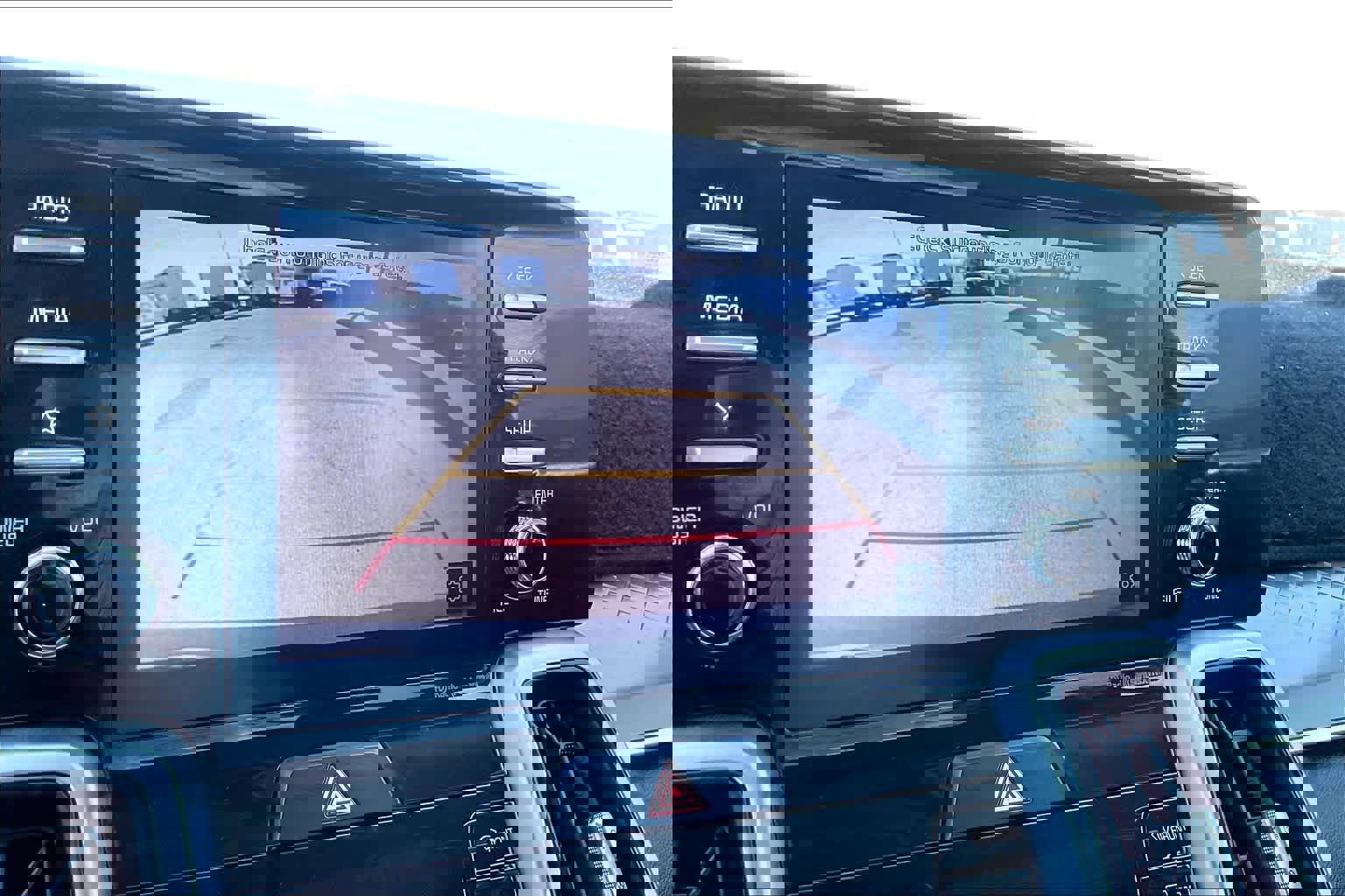 Used 2021 Kia Sorento S image 26