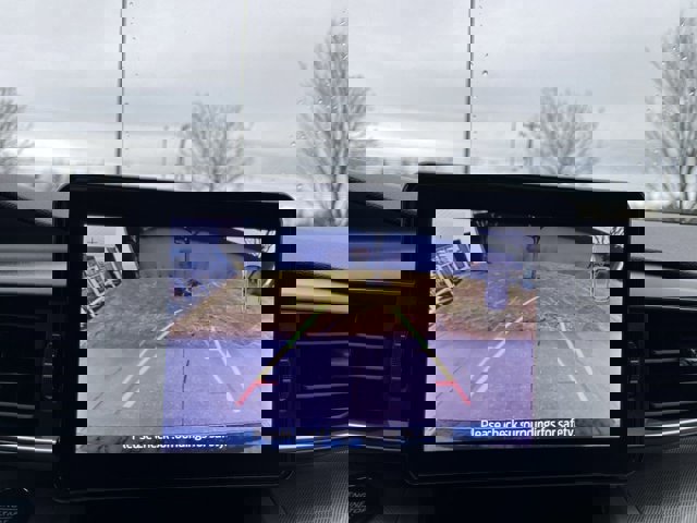 Certified 2023 Ford Explorer XLT w/ Equipment Group 202A image 10