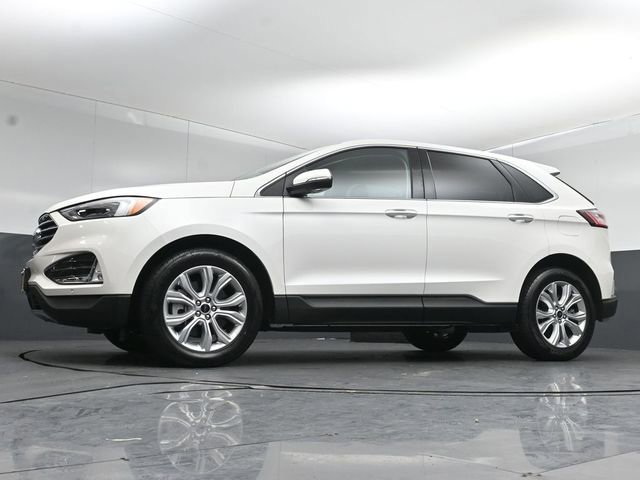 Certified 2023 Ford Edge Titanium w/ Equipment Group 301A image 5
