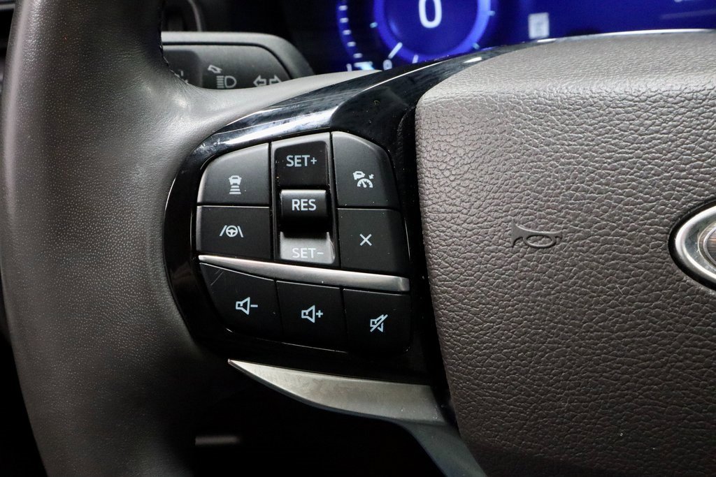 Certified 2023 Ford Explorer Platinum w/ Class IV Trailer Tow Package image 31