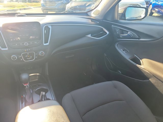 Used 2021 Chevrolet Malibu RS image 21