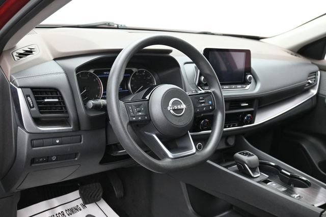 Used 2023 Nissan Rogue SV FWD image 15