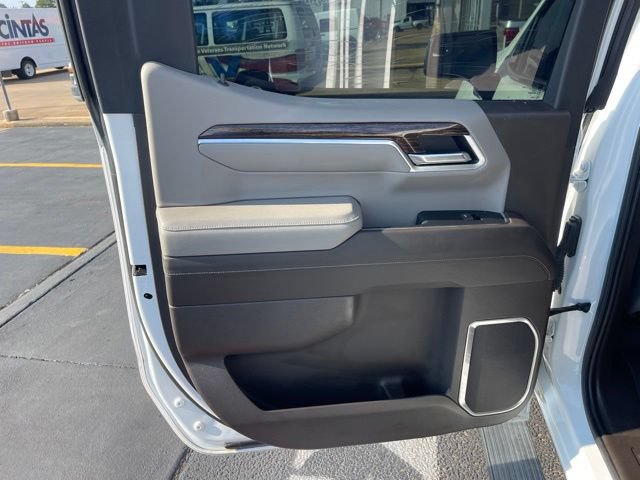 Used 2023 GMC Sierra 1500 SLE w/ X31 Off-Road Package AWD/4WD image 17