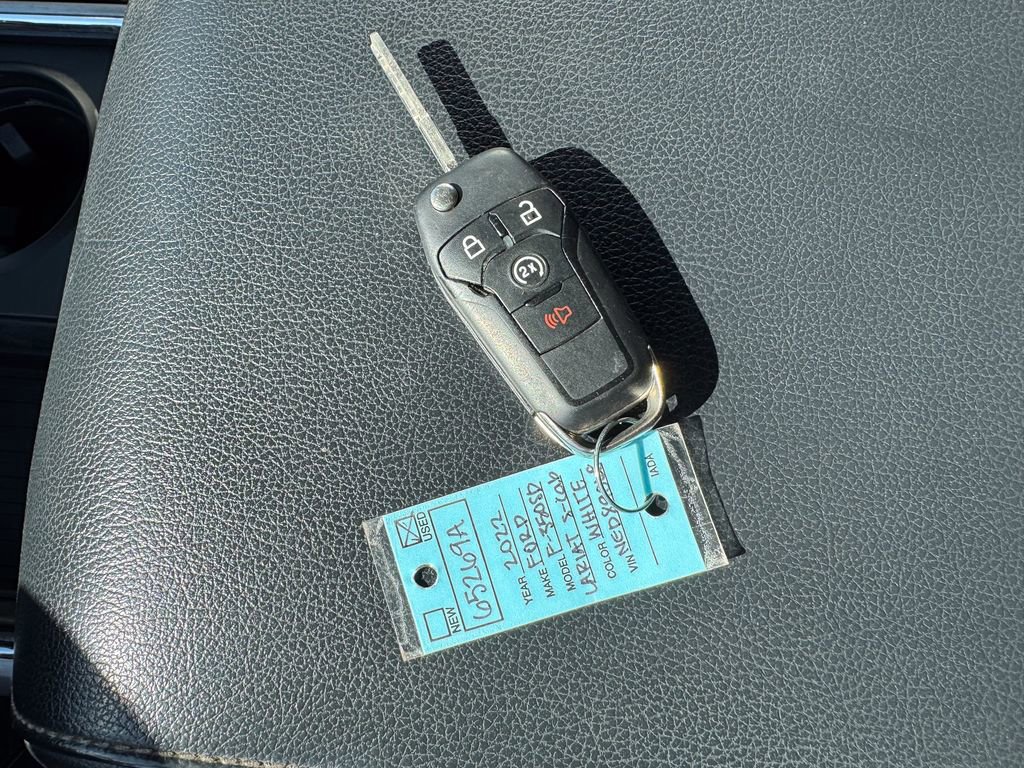 Certified 2022 Ford F350 Lariat w/ Chrome Package image 41