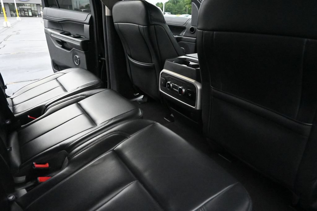 Certified 2024 Ford Expedition Max XLT RWD image 23