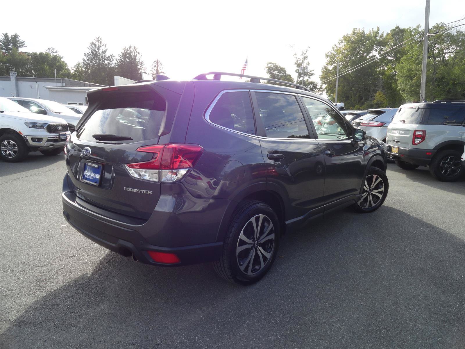Used 2023 Subaru Forester Limited AWD/4WD image 5