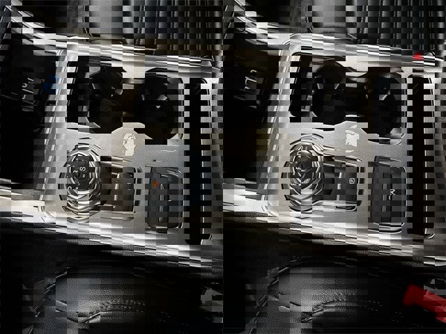 Certified 2023 Ford Edge SEL image 11