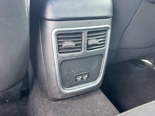 Used 2022 Dodge Charger SXT RWD image 16