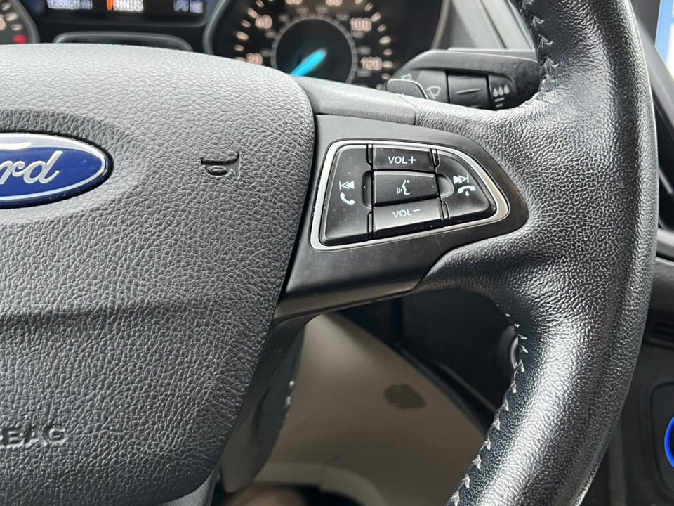 Certified 2017 Ford Escape Titanium image 24