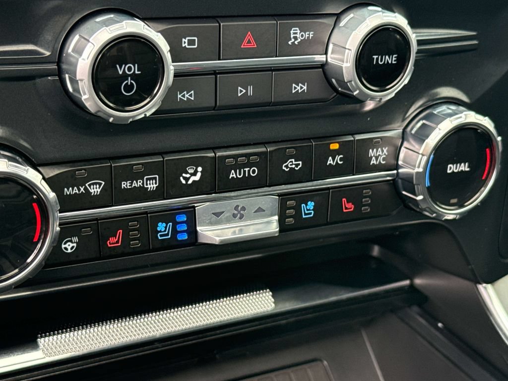 Certified 2025 Ford F150 Raptor AWD/4WD image 34
