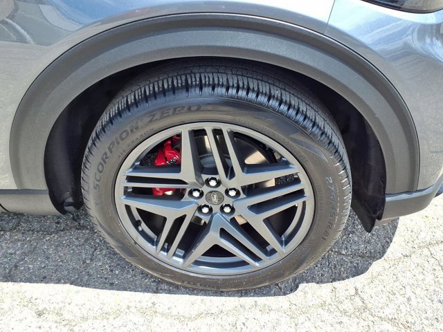 Certified 2025 Ford Explorer ST AWD/4WD image 30