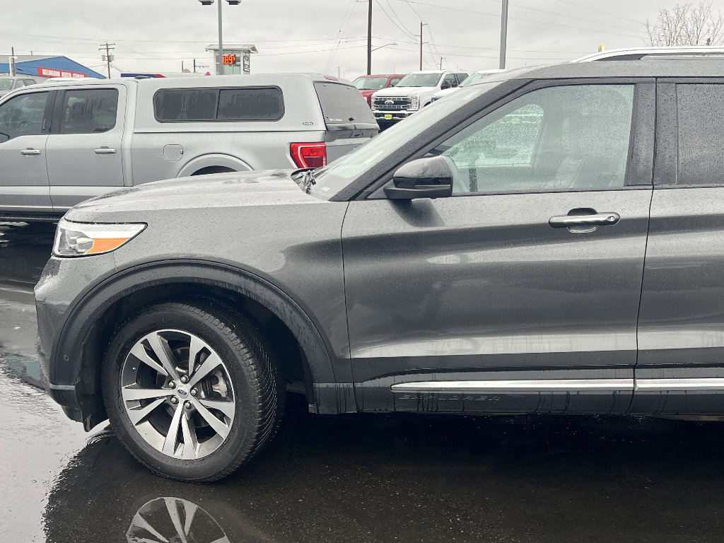 Certified 2020 Ford Explorer Platinum w/ Premium Technology Package image 13