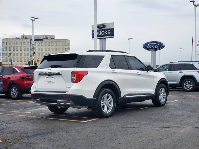 Certified 2024 Ford Explorer XLT w/ Equipment Group 202A AWD/4WD image 3