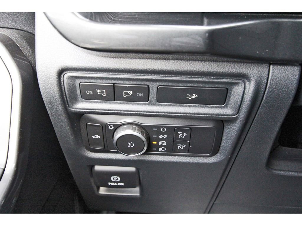 Certified 2022 Ford F150 XLT w/ Equipment Group 302A High image 18