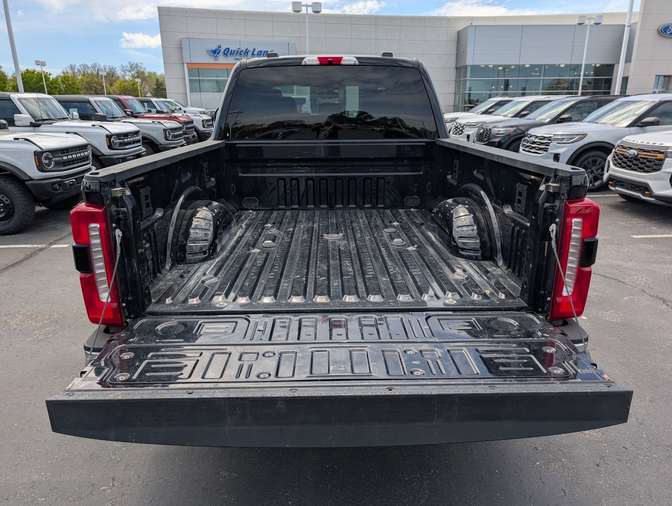 Certified 2025 Ford F350 Lariat AWD/4WD image 34