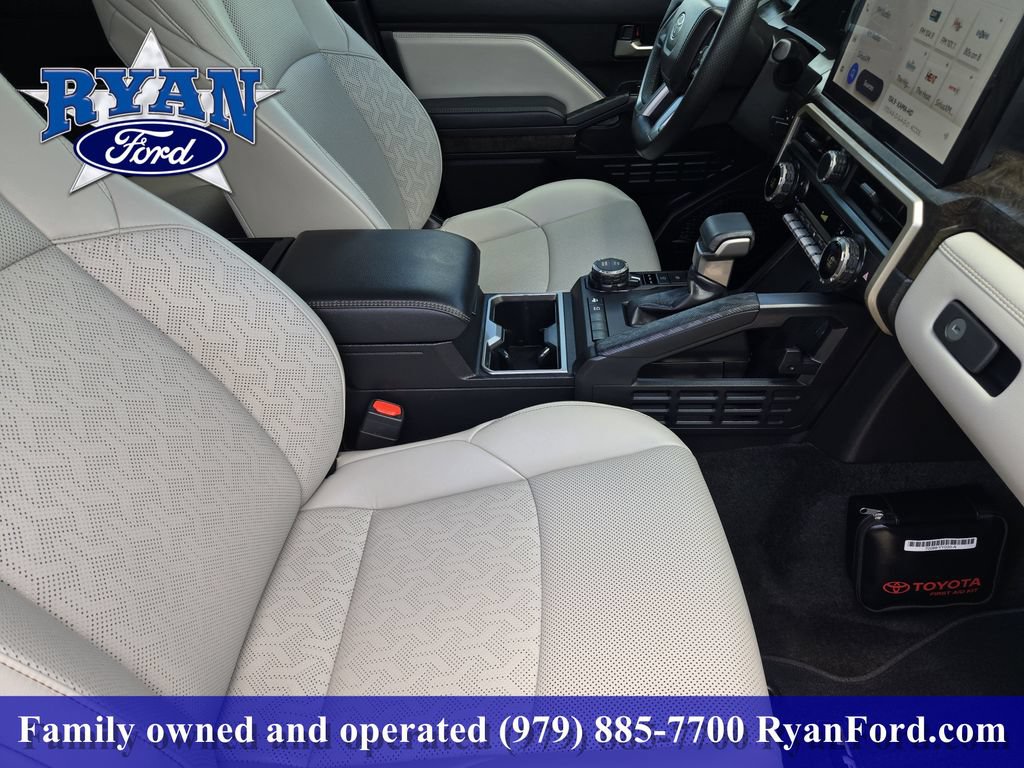 Used 2024 Toyota Tacoma Limited AWD/4WD image 10