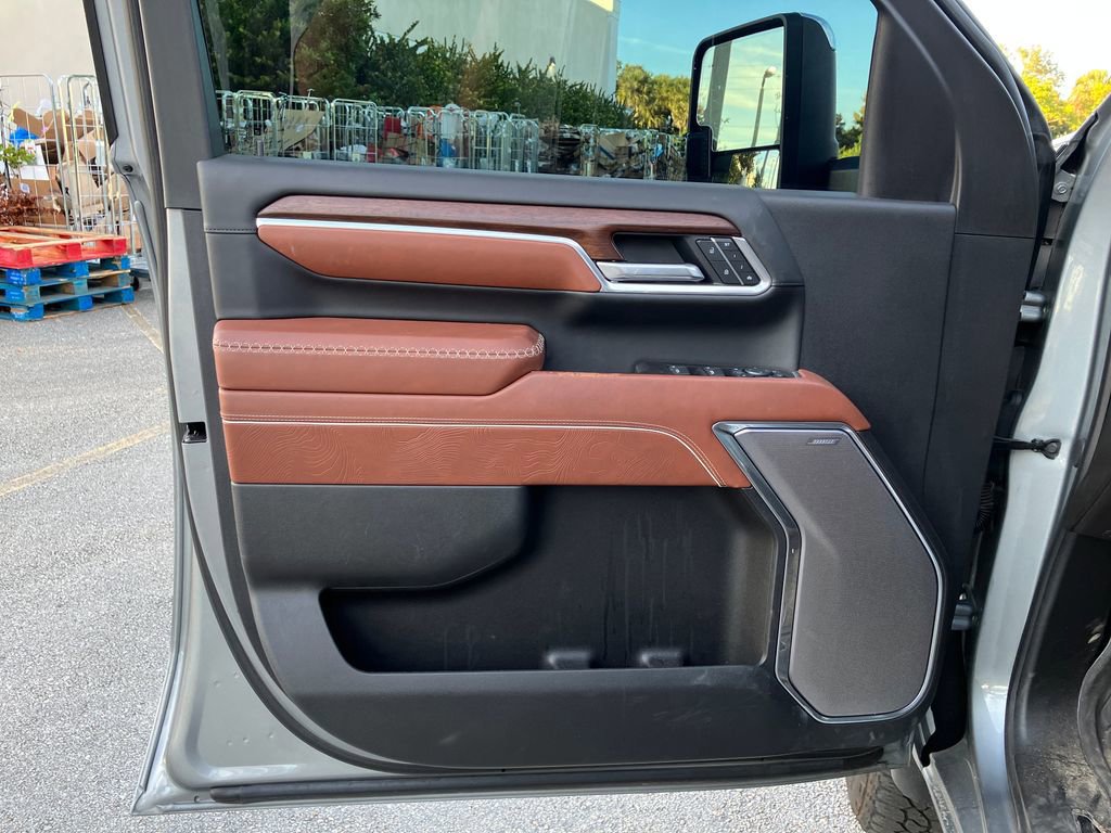 Used 2025 GMC Sierra 2500 Denali Ultimate w/ Max Trailering Package image 29