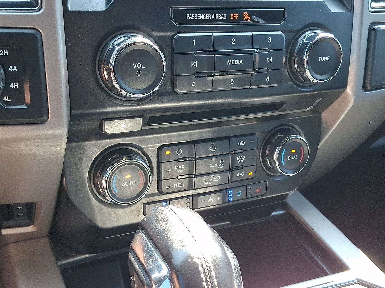 Certified 2017 Ford F150 Lariat AWD/4WD image 18