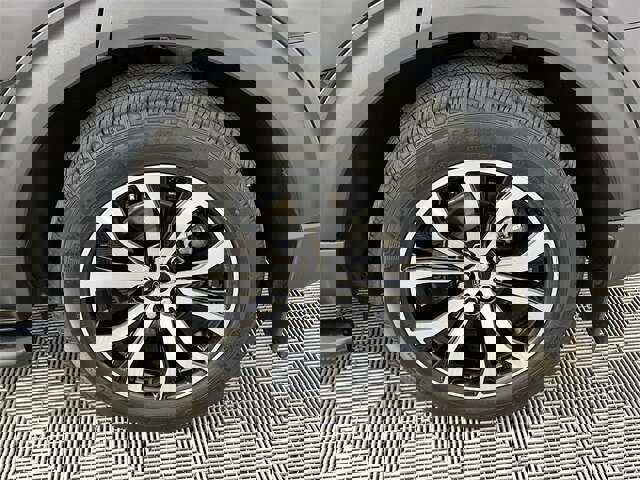 Certified 2023 Ford Explorer ST-Line image 23